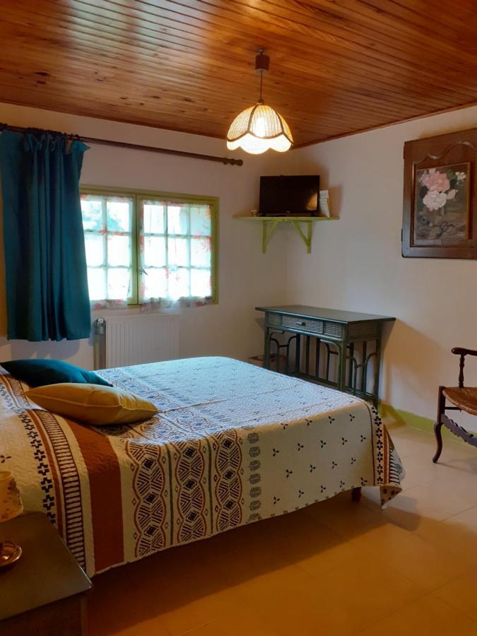 Chambres D'Hotes Le Roussel Le Buisson-de-Cadouin Εξωτερικό φωτογραφία